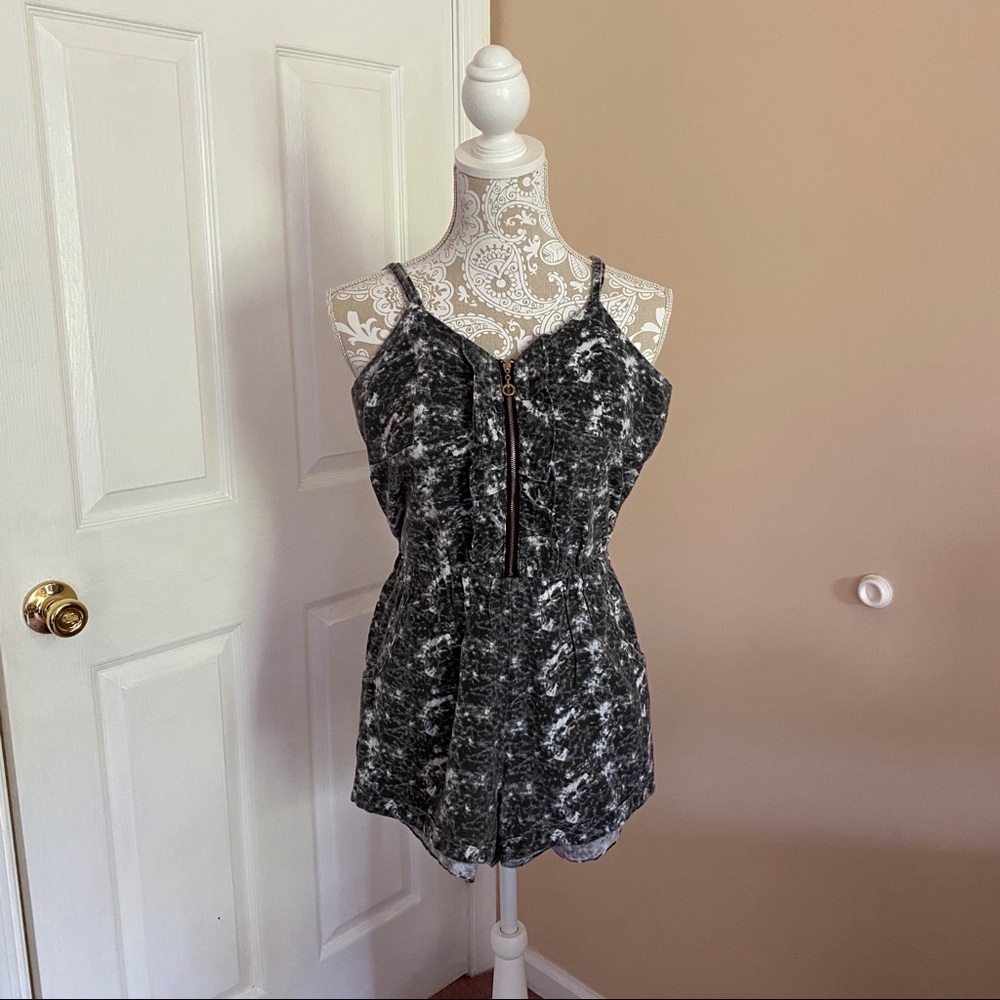 Saće Romper • Black/Grey Pattern